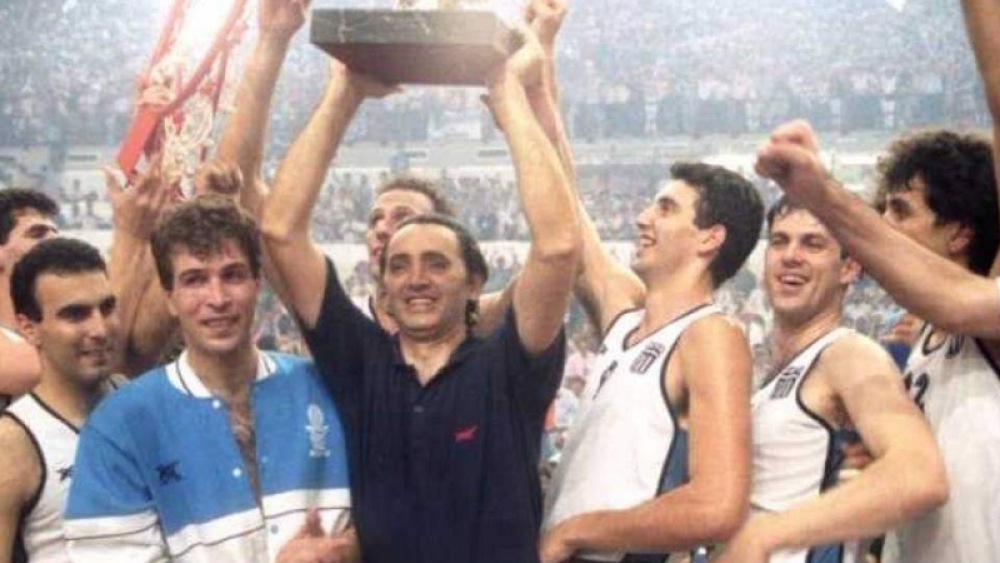 1987'de Yunanistan'ı basketbol şöhretine götüren Costas Politis, ölür