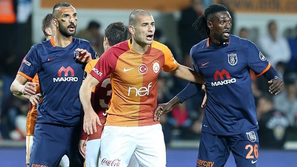 Başakşehir Evinde Aslanı Ezip Geçti 4-0