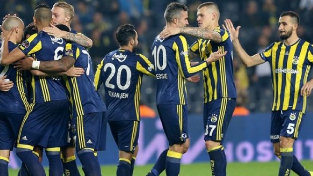 Fenerbahçe Evinde Karabükspor'u 5-0 Mağlup Etti 