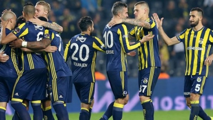 Fenerbahçe Evinde Karabükspor'u 5-0 Mağlup Etti 