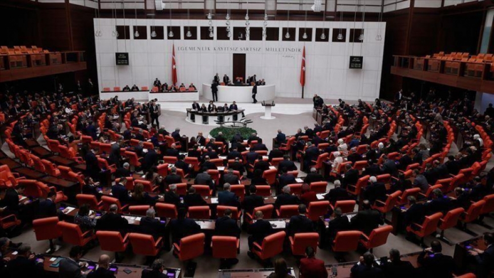 İktidar partisi, çevre ajansının kurulması için tasarıyı sunar