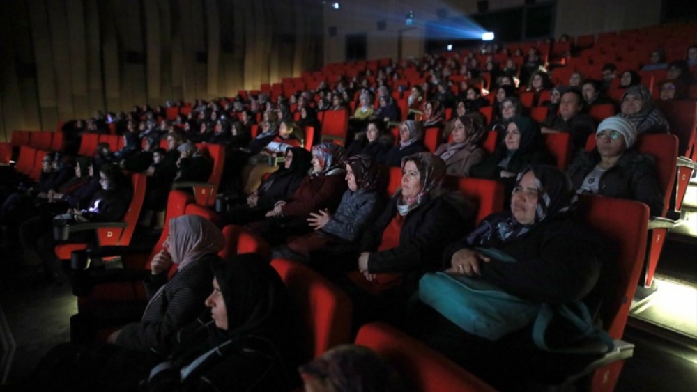 Kadın Meclisi’nden 500 kadına sinema keyfi