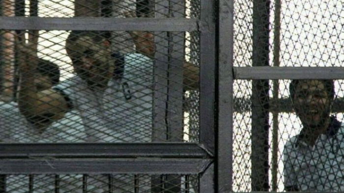 Mısır adaleti: Gündüz özgürlük, gece mahkum