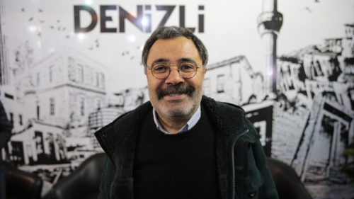 Denizli'de Fuara Yazarlardan Tam Not