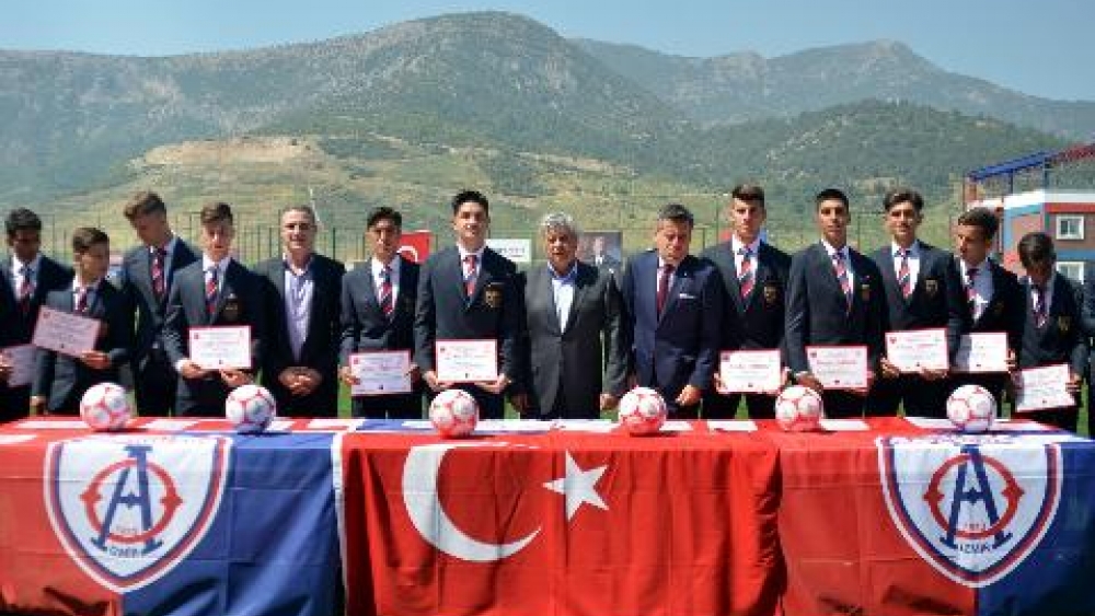 Lucescu, Altınordu Diploma Töreni'ne katıldı