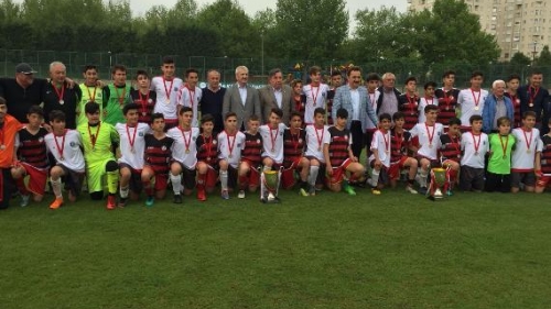 U14 Türkiye Şampiyonu TSE Arabayatağıspor oldu